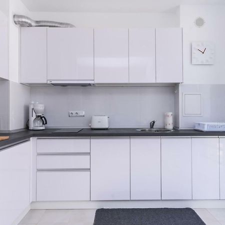 Cinecitta - One Bedroom Lion'S Bridge Apartment Софія Екстер'єр фото